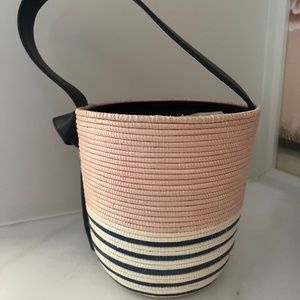 Cesta Raffia Bucket Bag